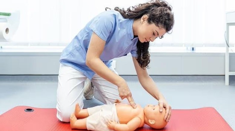 جيس جولدبيرج معلمة الرياضيات 