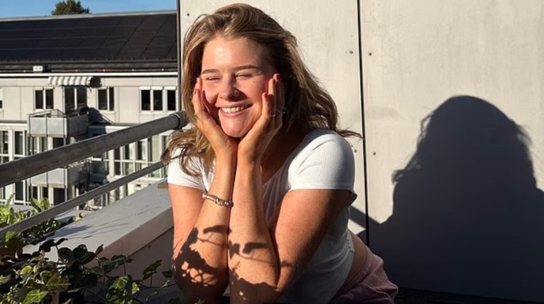 السيدة ليفيا ماكني 