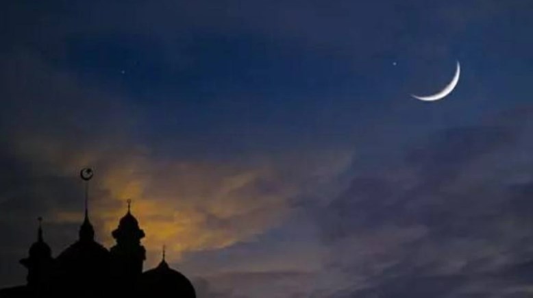 استطلاع الهلال