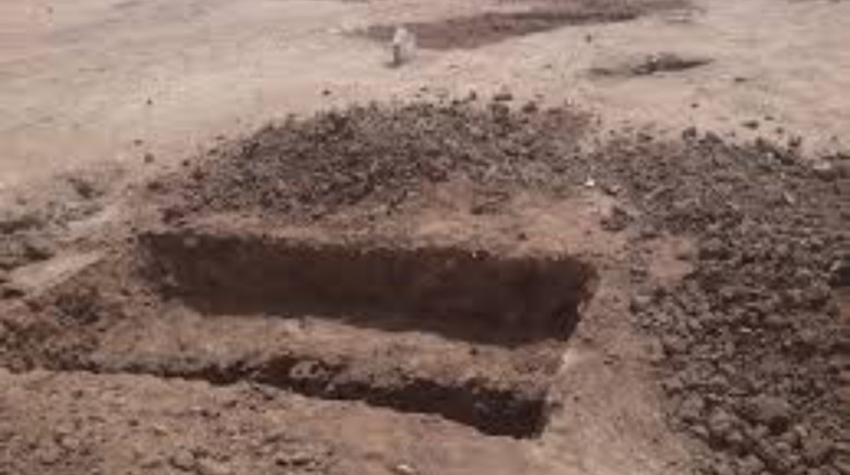 حفرة دفن - ارشيفية