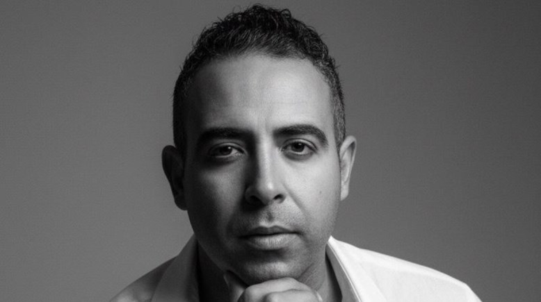 المطرب محمد عدوية