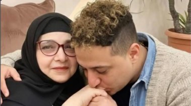 رضا البحراوي ووالدته