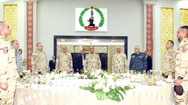 وزير الدفاع والانتاج الحربي