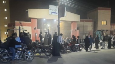 أهالى ضحايا حادث دير أبوفانا بالمنيا 