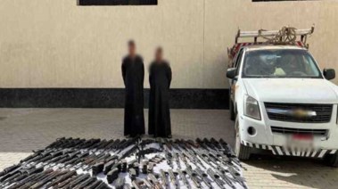 المتهمون بعد القبض عليهم