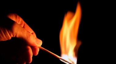 اضرام النيران _ أرشيفية