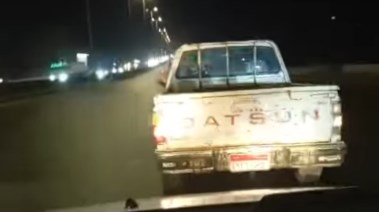 المتهم أثناء مطاردته على الطريق الدائري 