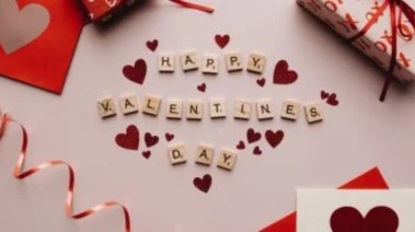 الاحتفال بعيد الحب 