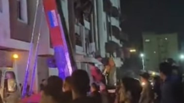 أوناش الإنقاذ تتدخل.. إخلاء سكان أبراج التعاوني ببورسعيد بعد اندلاع حريق مفاجئ داخل شقة سكنية