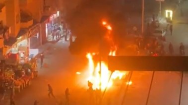 جانب من الحريق 