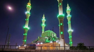 مجمع الرواق الأزهري بالمظلات