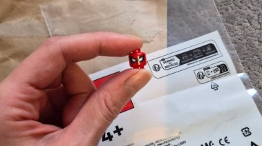 حجم قطعة الليجو