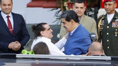 من هو أليكس صعب الذي تلاحقه واشنطن بتهم غسيل الأموال