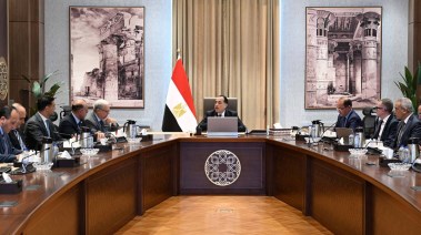 اجتماع رئيس الوزارء مع  الدكتور حسين عيسى، نائب رئيس الوزراء للشئون الاقتصادية، ووزراء المجموعة الاقتصادية