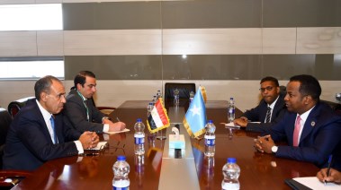 وزير الخارجية ونظيره الصومالي