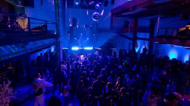 ملهي ليلي - أرشيفية