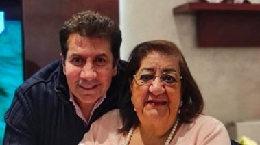 هاني رمزي ووالدته