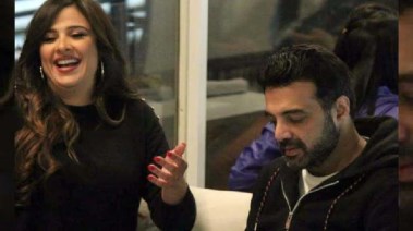 عمرو محمود ياسين وياسمين عبدالعزيز