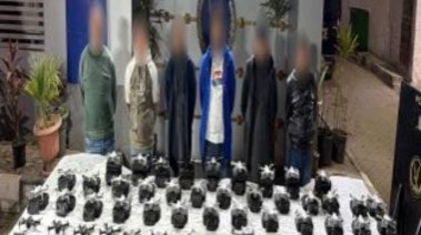 المتهمون والمضبوطات 