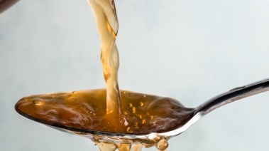 تحويل النفايات البلاستيكية إلى خل