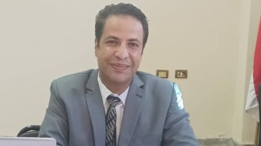 الكاتب فتحي حسين