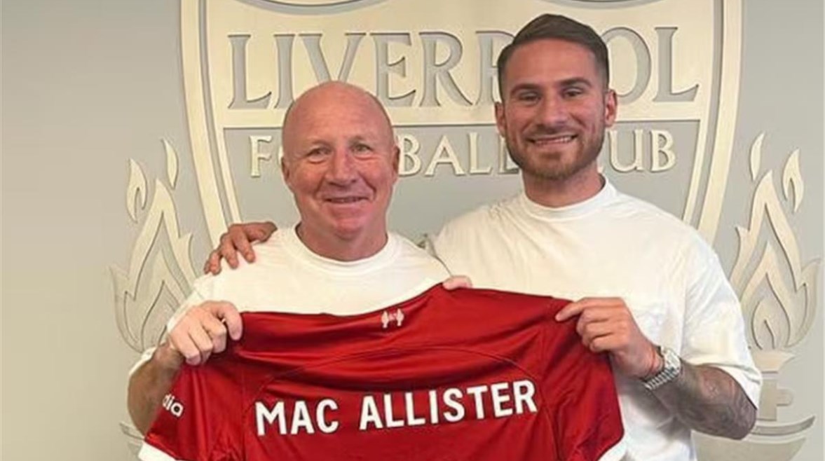 أليكسيس ماك أليستر ووالده 