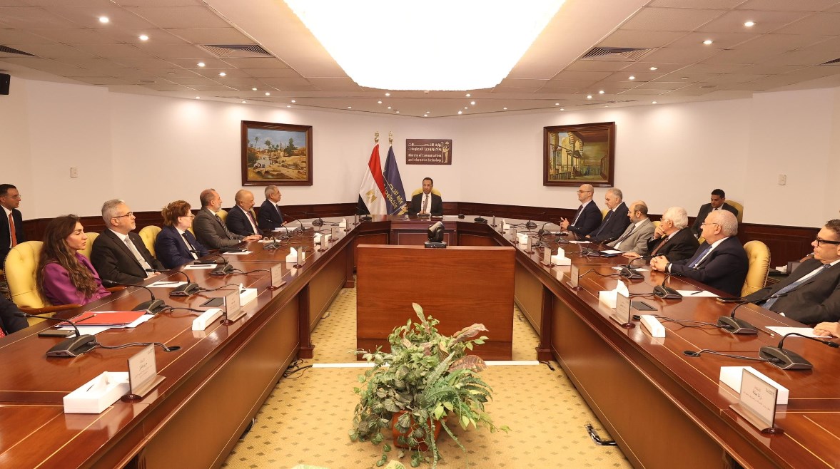 توقيع الشراكة بين إي آند والأكاديمية العربية للعلوم والتكنولوجيا والنقل البحري 