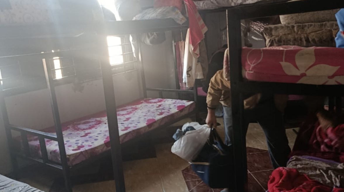 جانب من حملة العلاج الحر بغلق المراكز المخالفة بالقاهرة