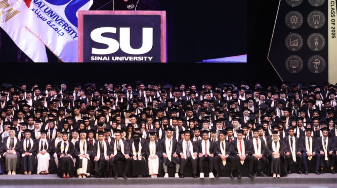 تخريج دفعة 25 بجامعة سيناء