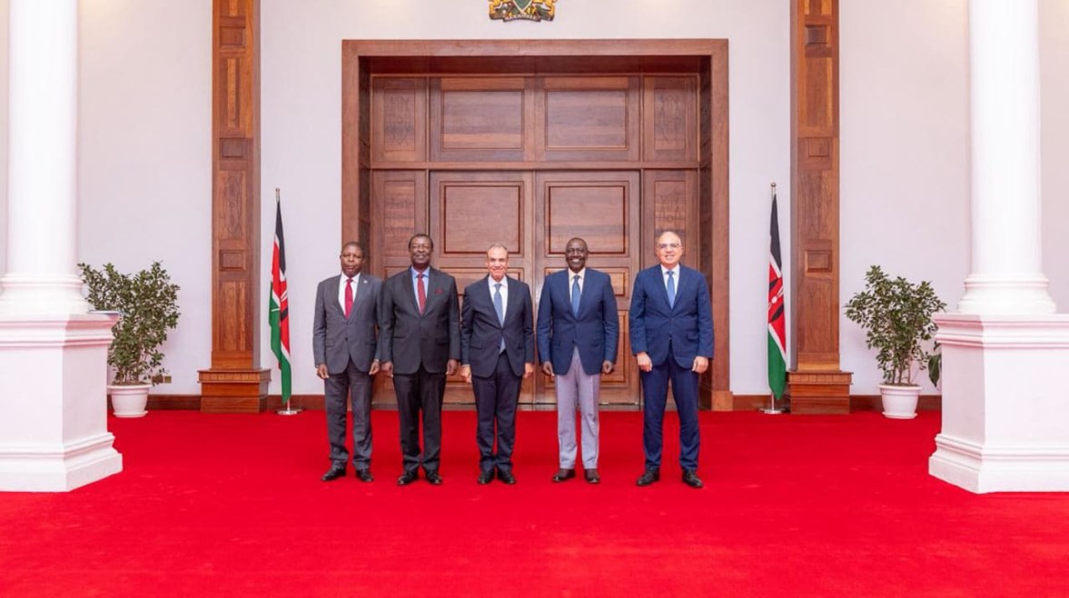 وزيرا الخارجية والري والرئيس الكيني