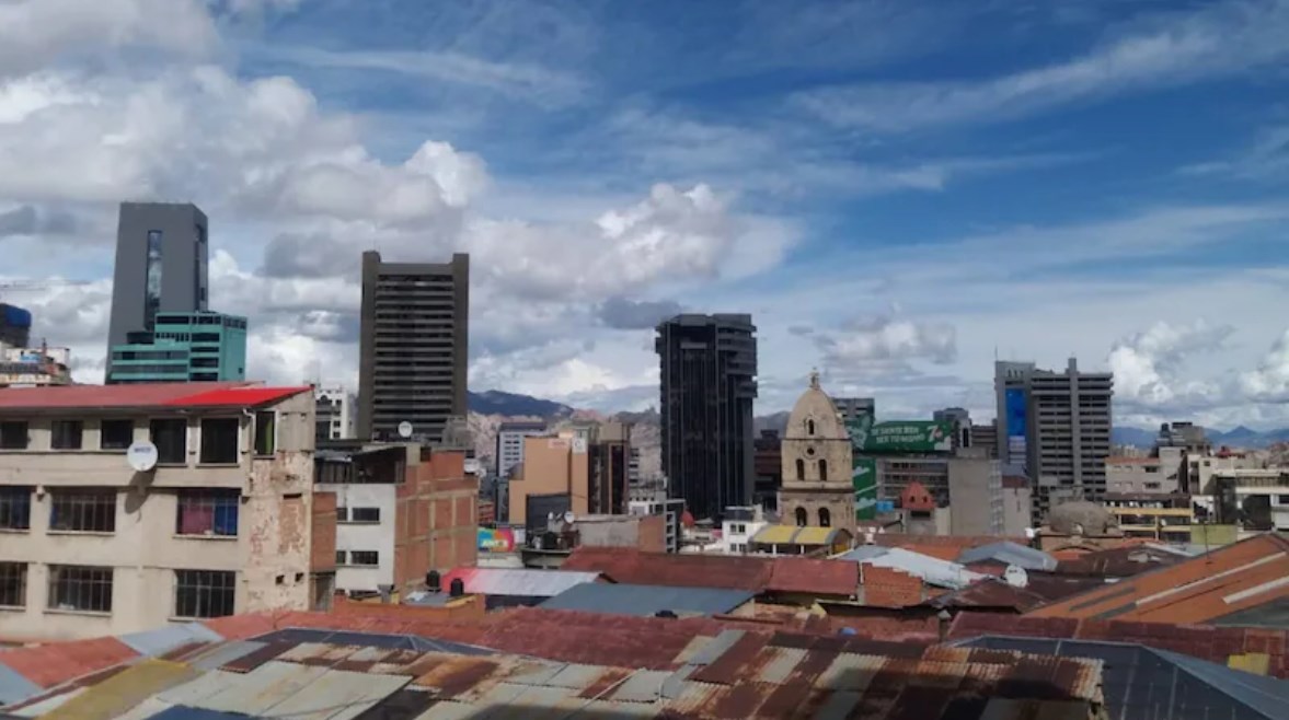 مدينة إل ألتو، بالقرب من العاصمة البوليفية لاباز