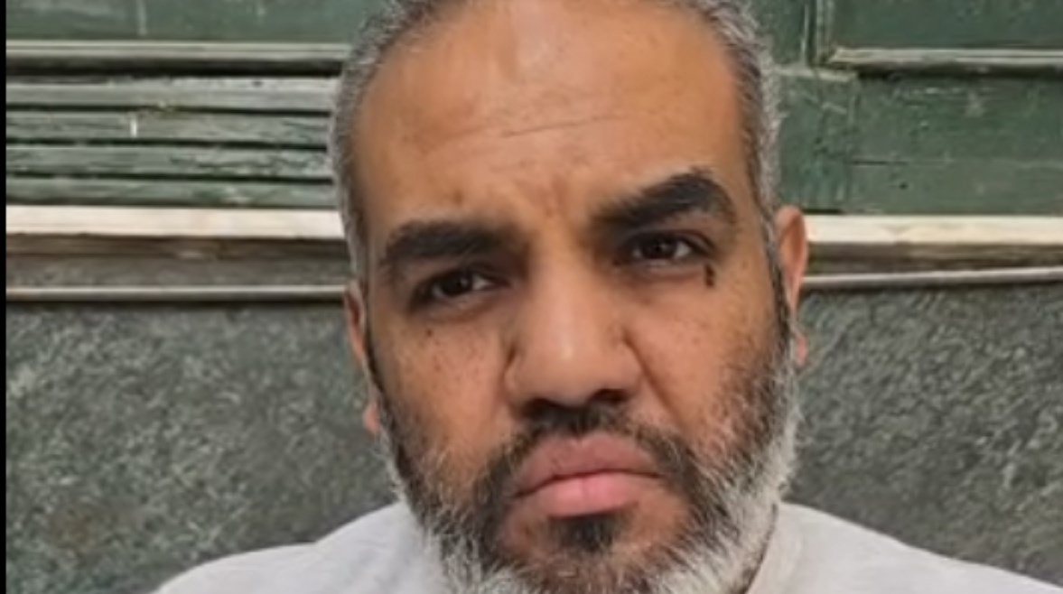 والد الطفلة 