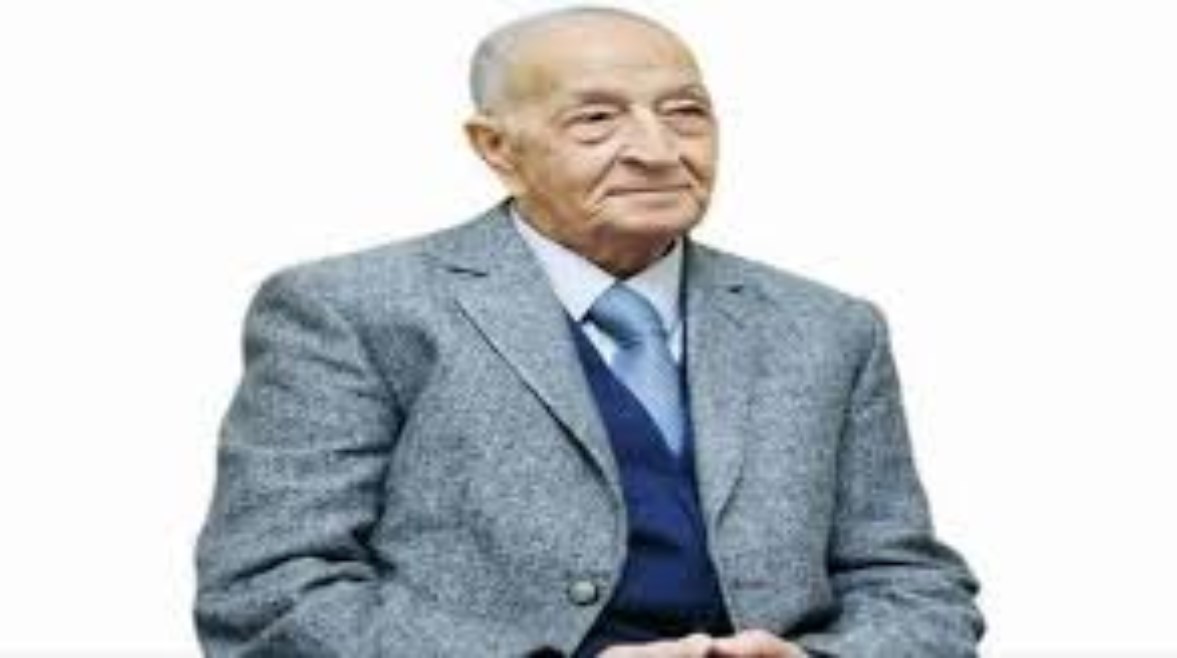 كببير الإعلاميين فهمي عمر