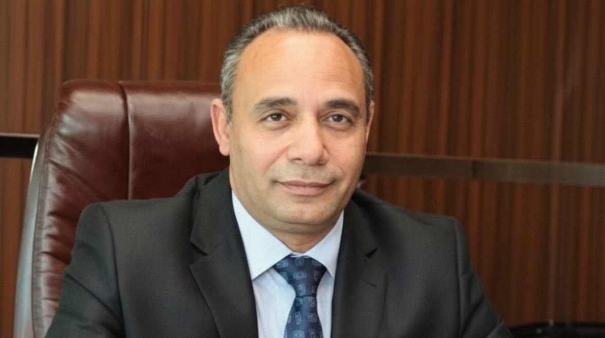 المستشار الراحل  لطفي حسين رئيس الأندية المصرية بالإمارات