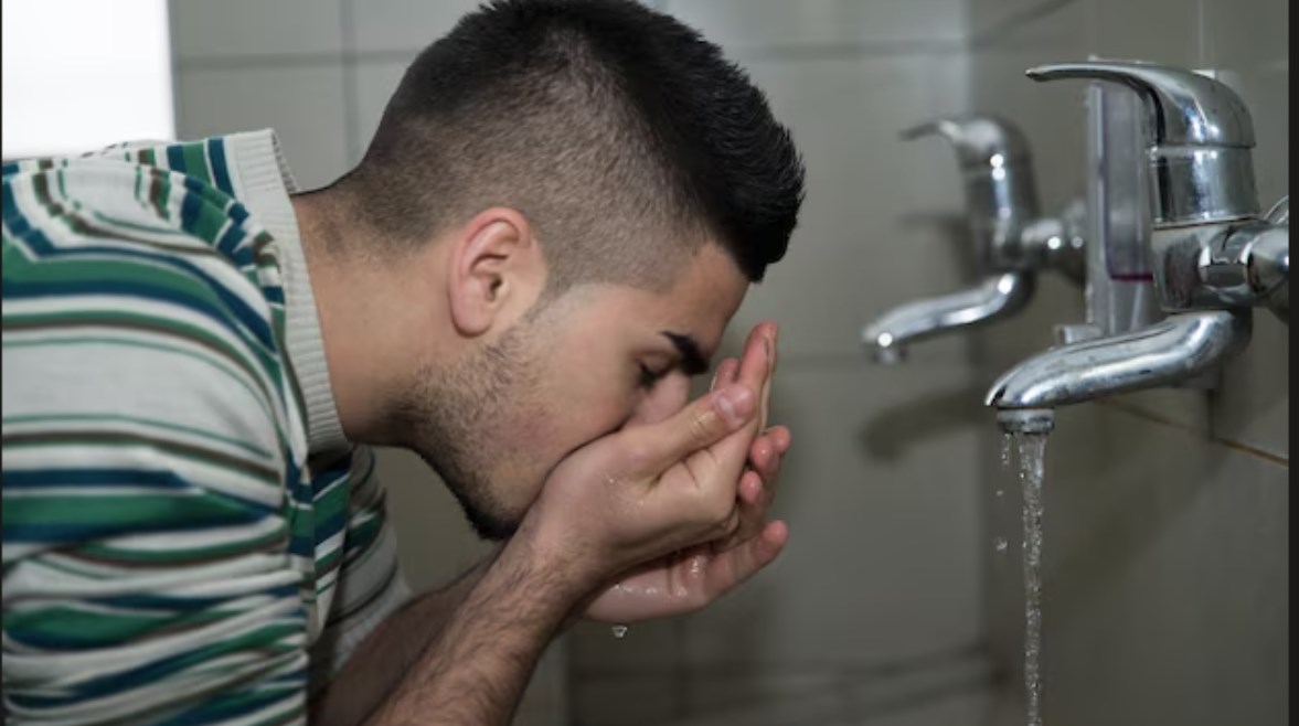 جكم ابتلاع البلل الناتج عن الوضوء