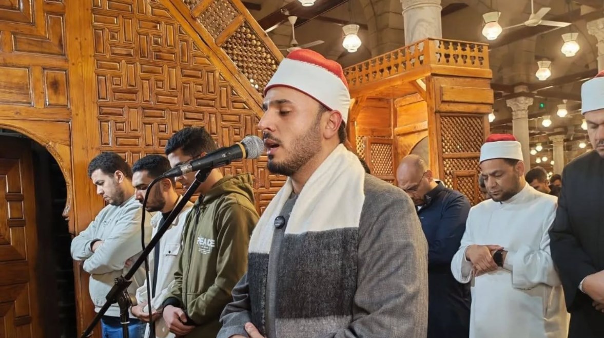 صلاة التراويح بحضور نجوم دولة التلاوة