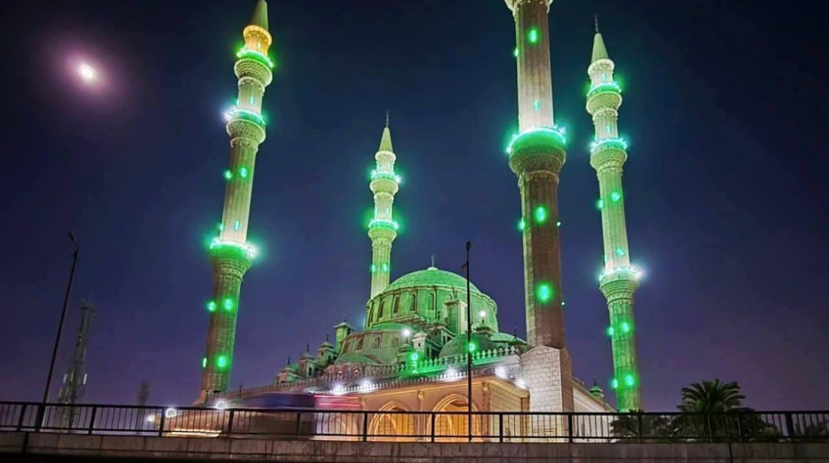 مجمع الرواق الأزهري بالمظلات