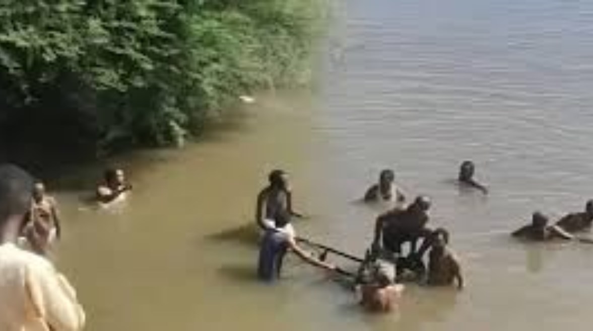 كارثة إنسانية في نهر النيل