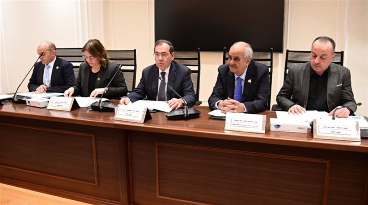 خلال اجتماع اللجنة 