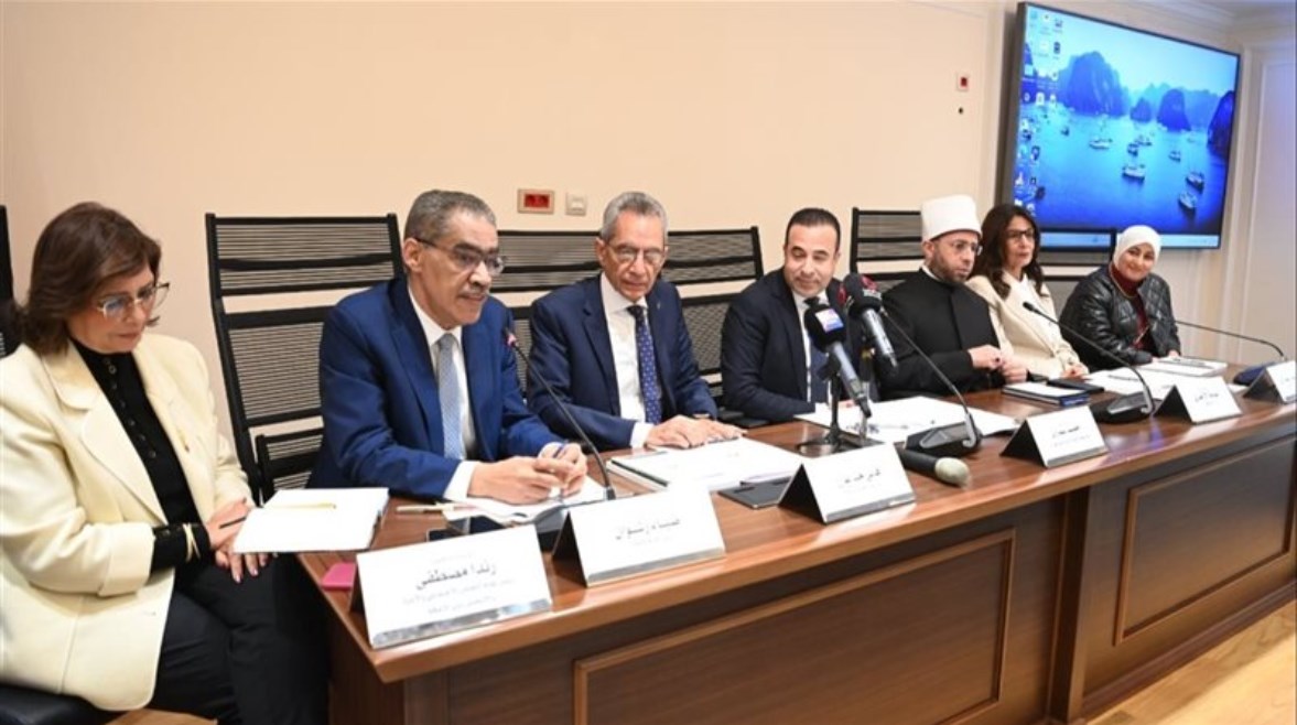 جانب من اجتماع لجنة الاتصالات