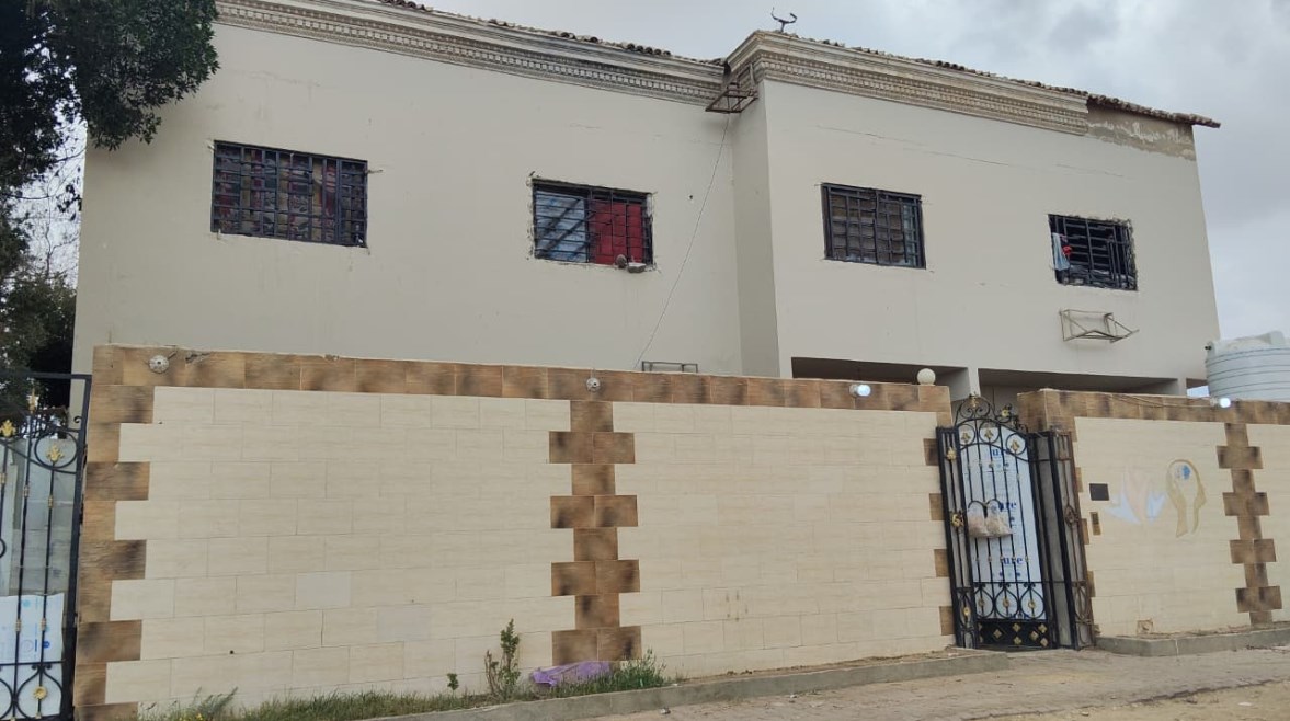 غلق احدى المراكز غير المرخصة