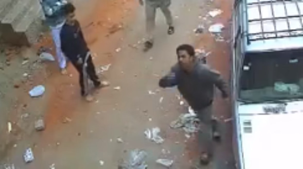 المتهم وجانب من الواقعة