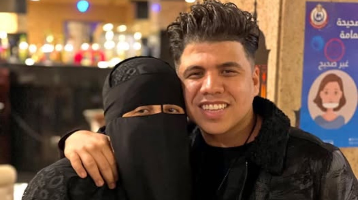 عمر كمال ووالدته