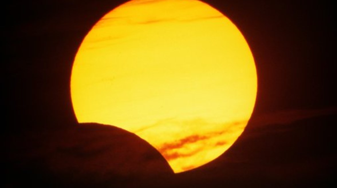 كسوف الشمس 17 فبراير 2026، كل ما تريد معرفته