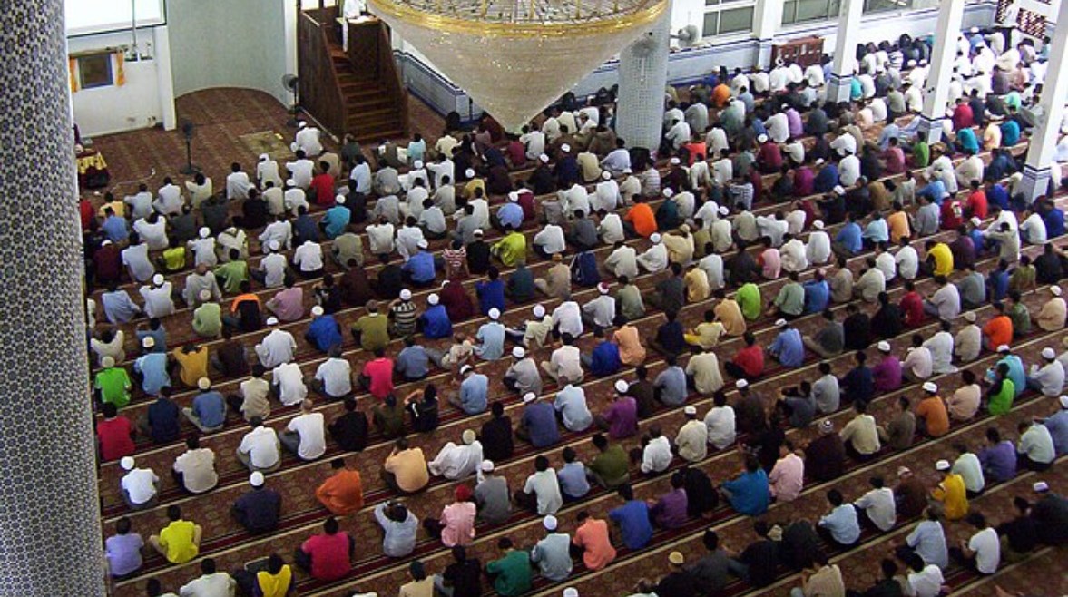 موعد صلاة التراويح 2026 في مصر