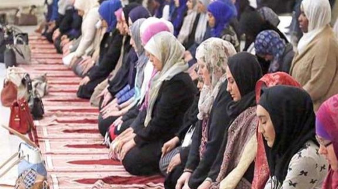 صلاة التراويح للمرأة 