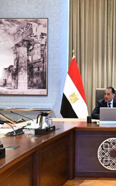 اجتماع رئيس مجلس الوزراء مصطفى مدبولي أعضاء اللجنة الاستشارية للشئون السياسية