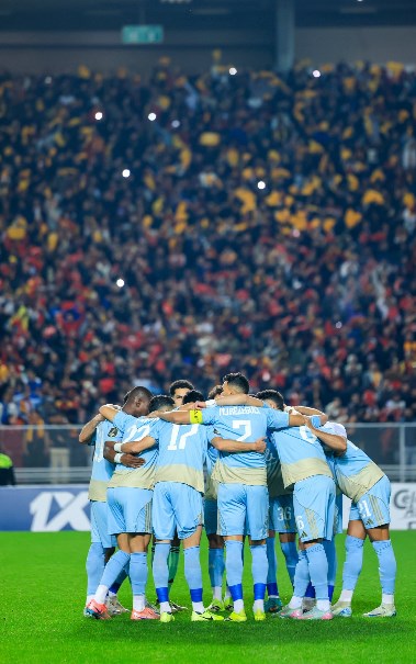 لاعبو الأهلي