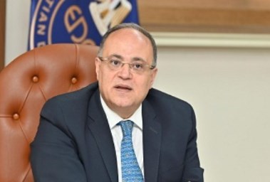 الدكتور علي الغمراوي رئيس هيئة الدواء