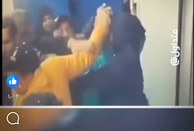 اعتداء عميل على موظفة بشركة اتصالات شهيرة 